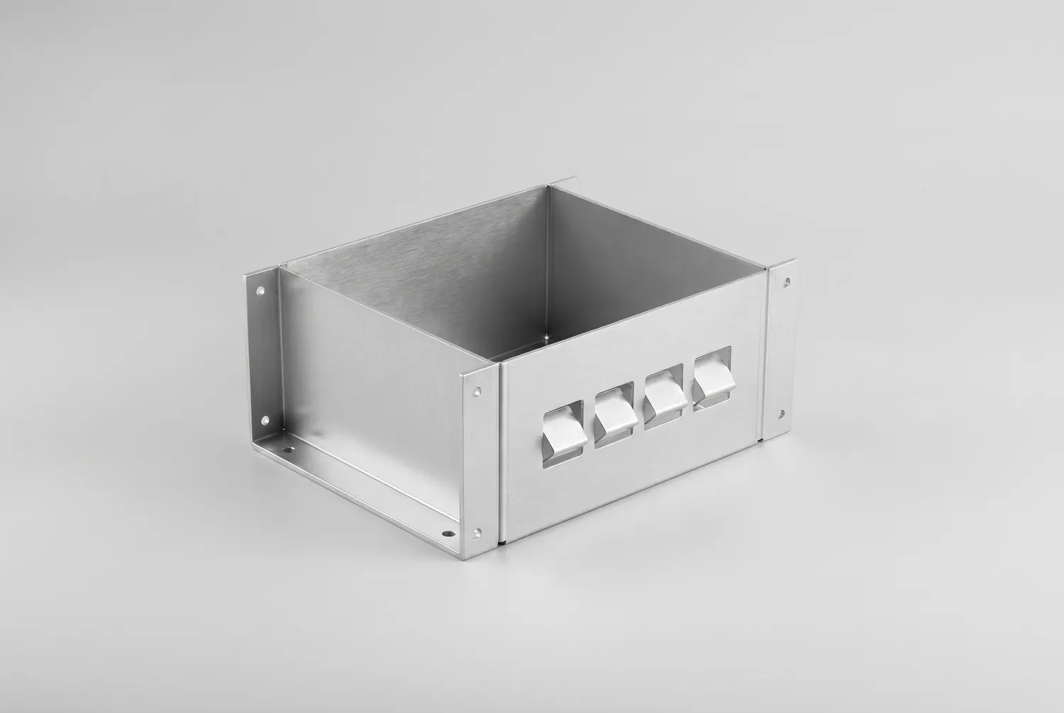 Electronics chassis