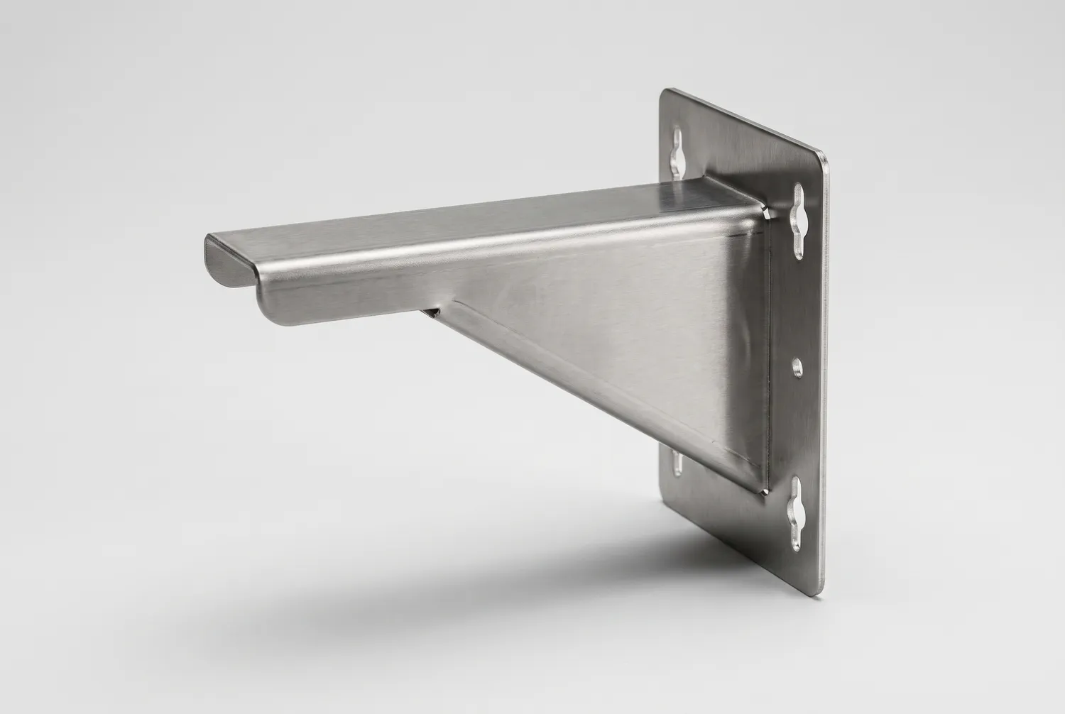 Shelf bracket
