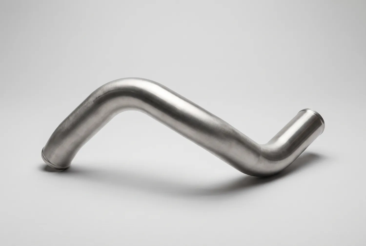 Charge pipe